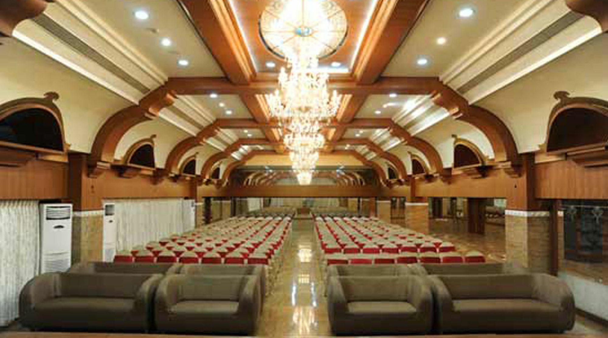 Treebo Crystal Castle Hotel Bangalore Bagian luar foto
