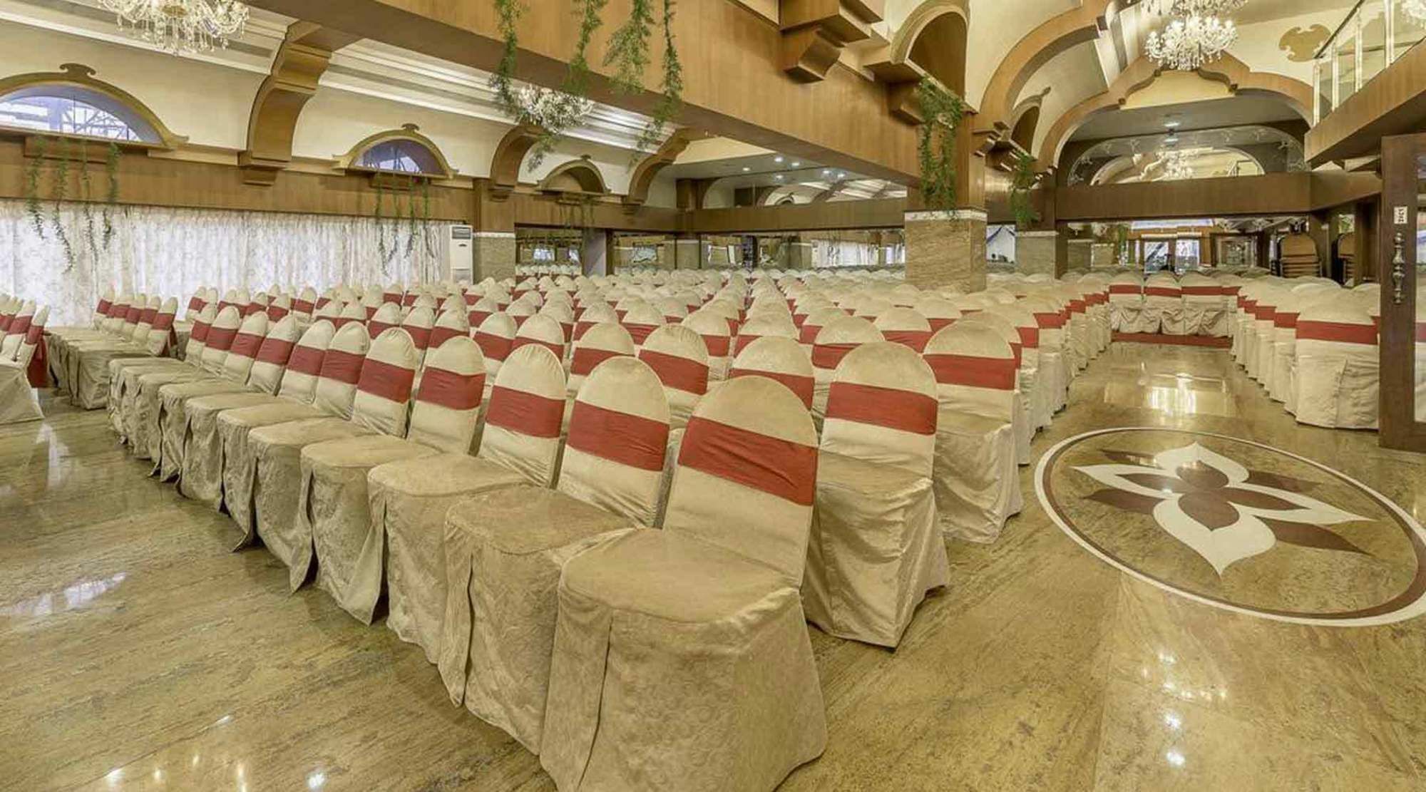 Treebo Crystal Castle Hotel Bangalore Bagian luar foto
